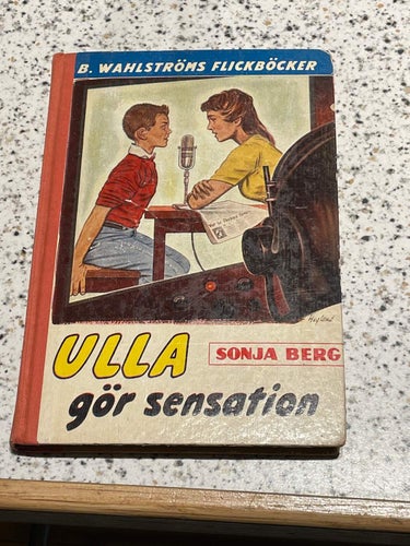 Ulla gör sensation , Sonja Berg 1958
