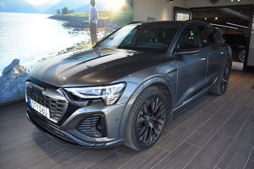 Audi Q8 55 e-tron quattro 300 kW / 408 HK S-LINE EDITION