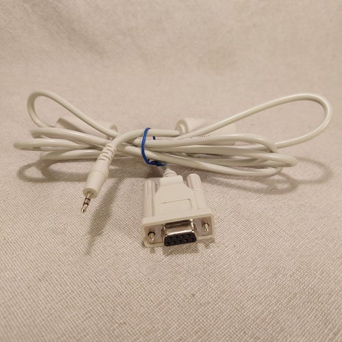 Kabel med 9-pin och 2.5mm kontakt