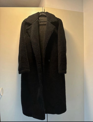 Svart teddykappa L