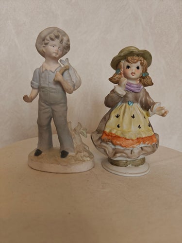 Vintage Porslinsfigurer - Pojke och Flicka
