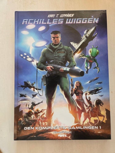 Achilles Wiggen: Den kompletta samlingen 1 av Kari T. Leppänen, 2023