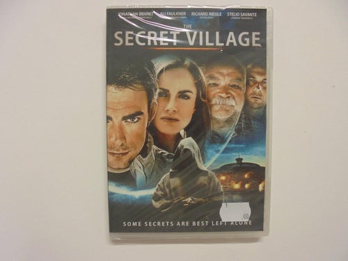 The Secret Village - Inplastad
