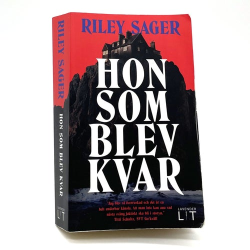 Hon som blev kvar av Riley Sager (pocket, 2025, skräck)