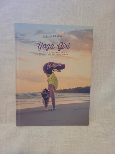 Yoga Girl av Rachel Brathen, 2014
