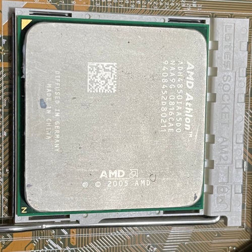 ASUS M3A - H/ HDMI moderkort med AMD Athlon CPU
