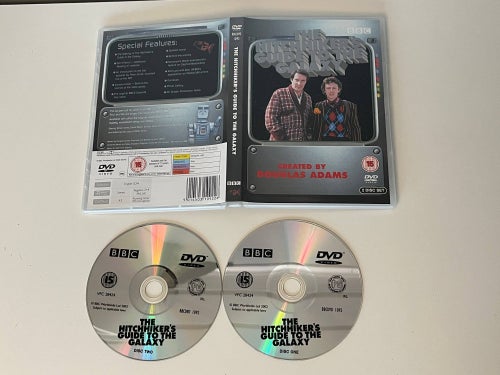 Liftarens guide till galaxen - TV-serien - engelsk text - mkt svår att hitta