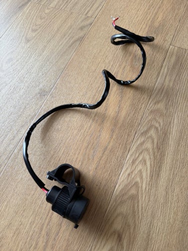 12V strömutag för motorcykel – 120W, vattentät