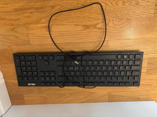 ASUS Stationär Dator med Skärm, Tangentbord och Mus