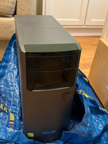 ASUS Stationär Dator med Skärm, Tangentbord och Mus