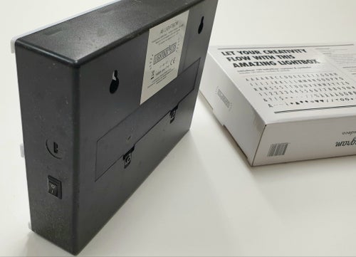 Lightbox, 2 st. med 120 bokstäver, siffror och symboler .