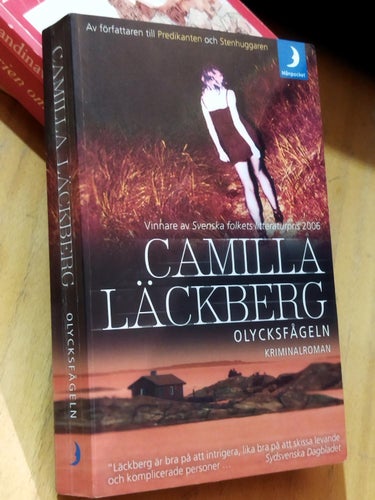 Olycksfågeln - Camilla Läckberg. bok, pocket. Very good plus