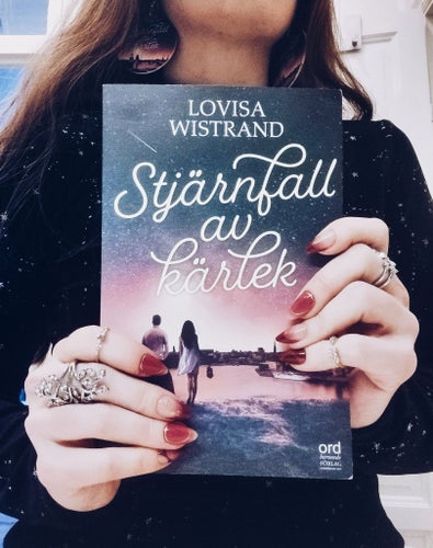 SIGNERAD BOK - Stjärnfall av kärlek (ny) av Lovisa Wistrand