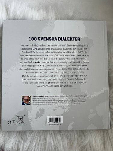 100 Svenska Dialekter av Fredrik Lindström, 2017