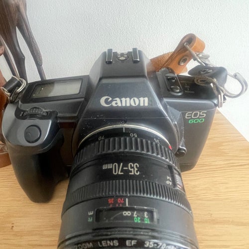 Canon EOS 600 + Canon EF 35-70mm f/3.5-4.5 – Analog systemkamera – Ej testa