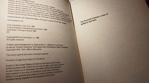 Cat's Cradle Kurt Vonnegut. Bok. Very Good plus