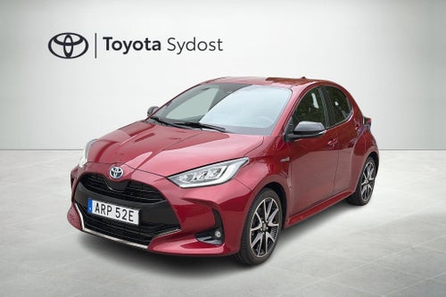 Toyota Yaris Hybrid Style Backkamera Nyckelfri start Led 17"