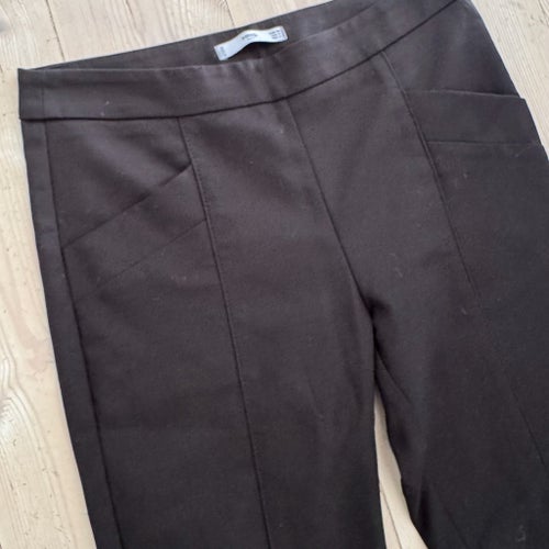 Svarta byxor från MNG Suit, stl 36