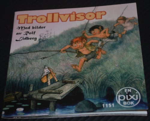 Pixibok Trollvisor med bilder av Rolf Lidberg