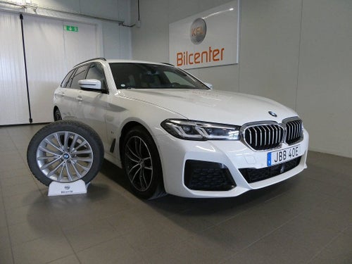 BMW 520d xDrive Touring M Sport Aut-Drag-360kam-HUD-Navi-Värmare-SoV