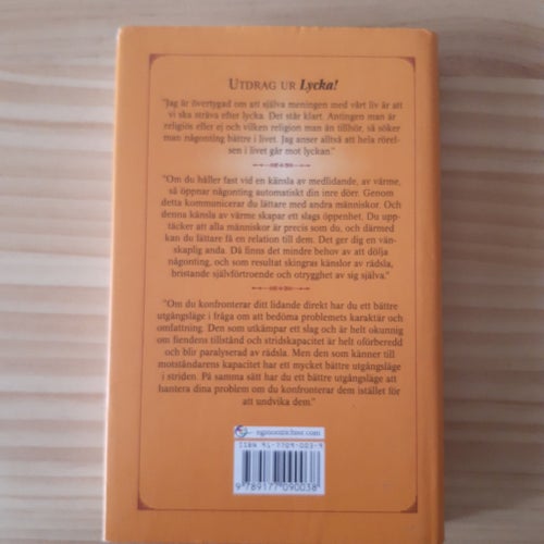 Lycka! En handbok i konsten att leva av Dalai Lama och Howard C. Cutler,