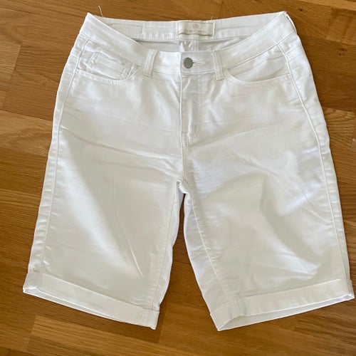 Vita bomulls shorts 38. pieces