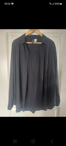 H&M svart skjorta, storlek 38
