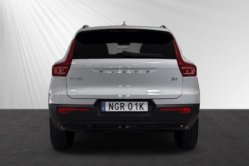 Volvo XC40 B4 FWD Bensin Ultimate Dark