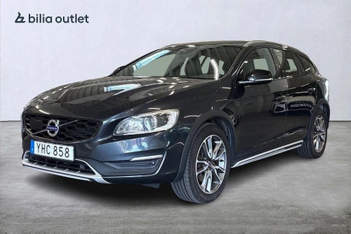 Volvo V60 Cross Country D4 AWD aut Business Adv Summum 190hk Navi Drag P-värm