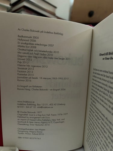 Kärlek är en hund från helvetet av Charles Bukowski, Very Fine plus