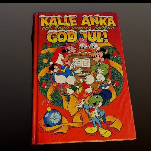 Kalle Anka och hans vänner önskar God Jul!