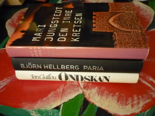 BOK, 3 STYCKEN BÖCKER, DEN INRE KRETSEN, PARIA, ONDSKAN