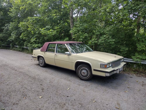 Cadillac deVille 1985