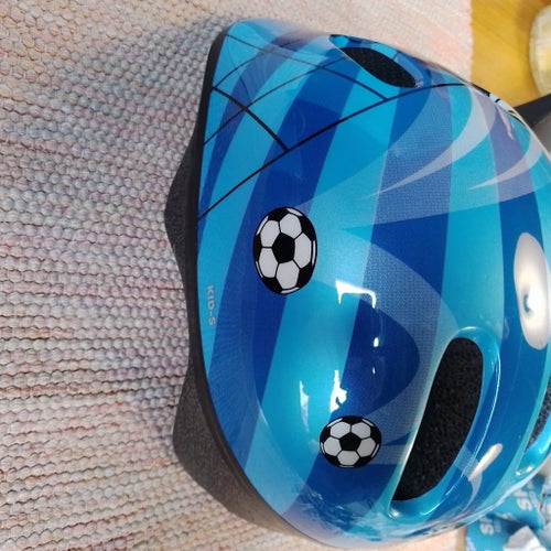 M-Wave Barnhjälm - KID-S Soccer - Storlek S (52-57 cm)