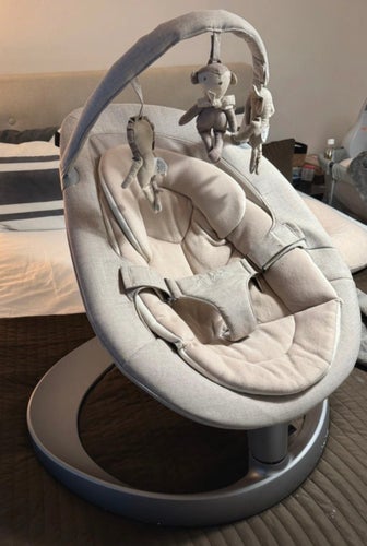 Nuna LEAF GROW Babysitter, Biscotti