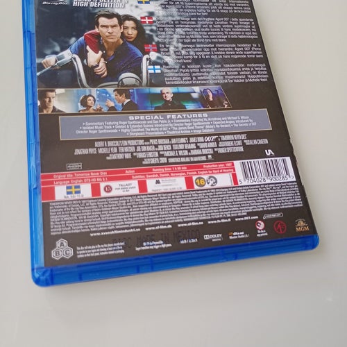 Tomorrow Never Dies (1997 Roger Spottiswoode)