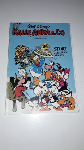 Kalle Anka 1973 nr 40 med bilaga som sitter fast FN-VF