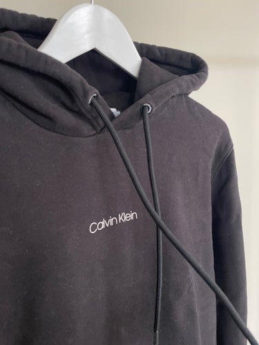 Calvin Klein svart huvtröja