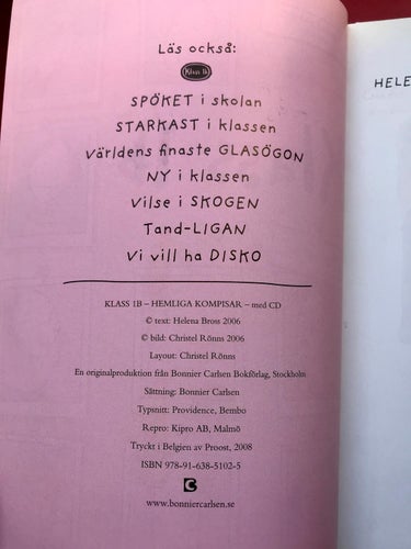 LÄTT ATT LÄSA OCH HÖRA KLASS 1B Hemliga kompisar + Spöket i skolan MED CD