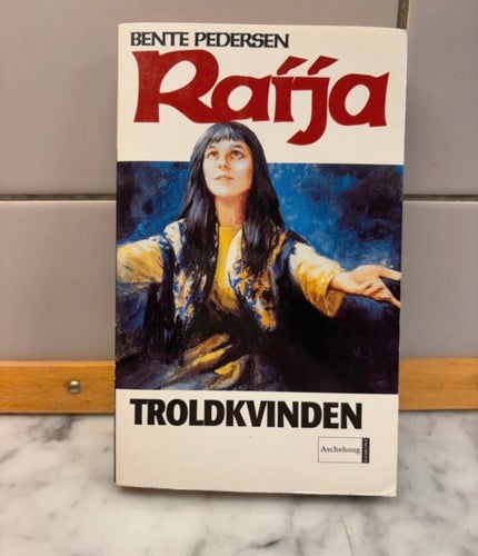 Raija Troldkvinden av Bente Pedersen, 1994