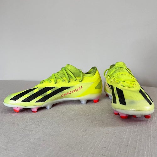 Adidas fotbollsskor