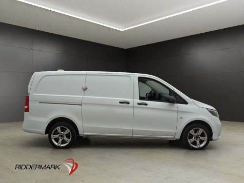 Mercedes-Benz Vito L2 116 CDI 4x4 Värmare Skinn 3-Sits Navi