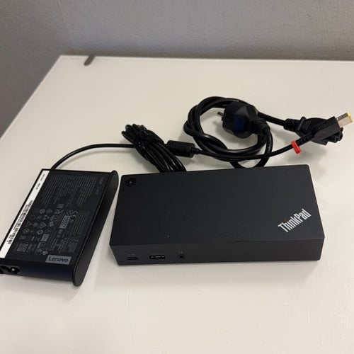 Lenovo ThinkPad USB-C Dockningsstation med 135W adapter