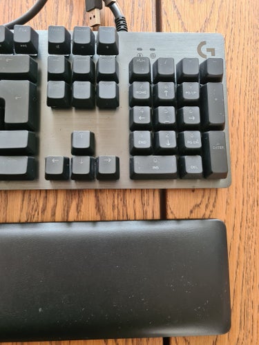 Logitech G513 Carbon RGB Mekaniskt Tangentbord med handledsstöd