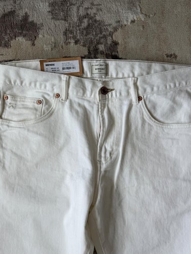 East West Bowery vita jeans, storlek W34 L32