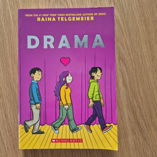 Drama av Raina Telgemeier, 2012