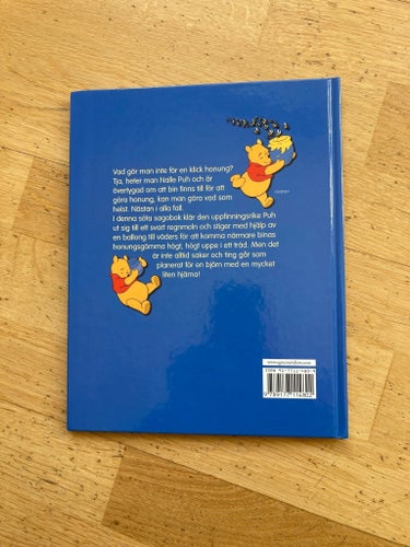 NY. Sagostunder med Nalle Puh av Richters, 2002. Aldrig läst