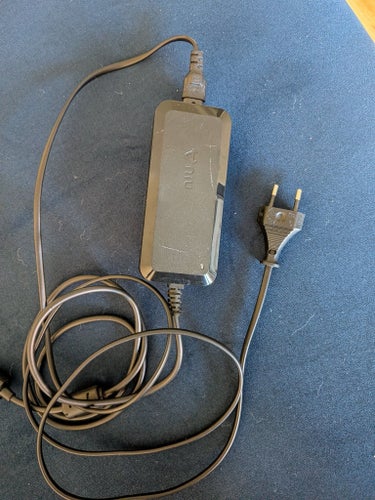 NIU Batteriladdare