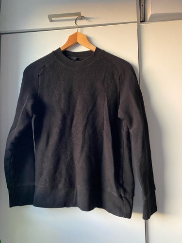H&M svart tröja, storlek S