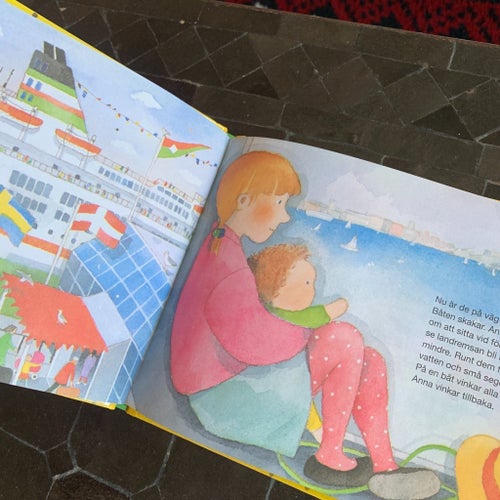 2 böcker "Anna åker på semester" & "Adam och Sofia"